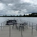 Διαμέρισμα Luxboot